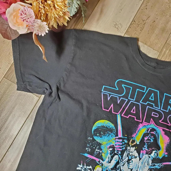 Star Wars Boys XL Neon Hope Poster Crew Neck Graphic T-Shirt - Picture 4 of 15
